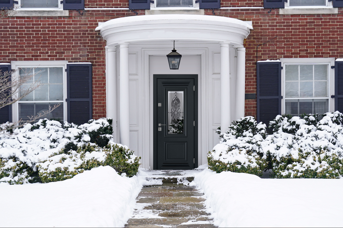 Двери с витражами 