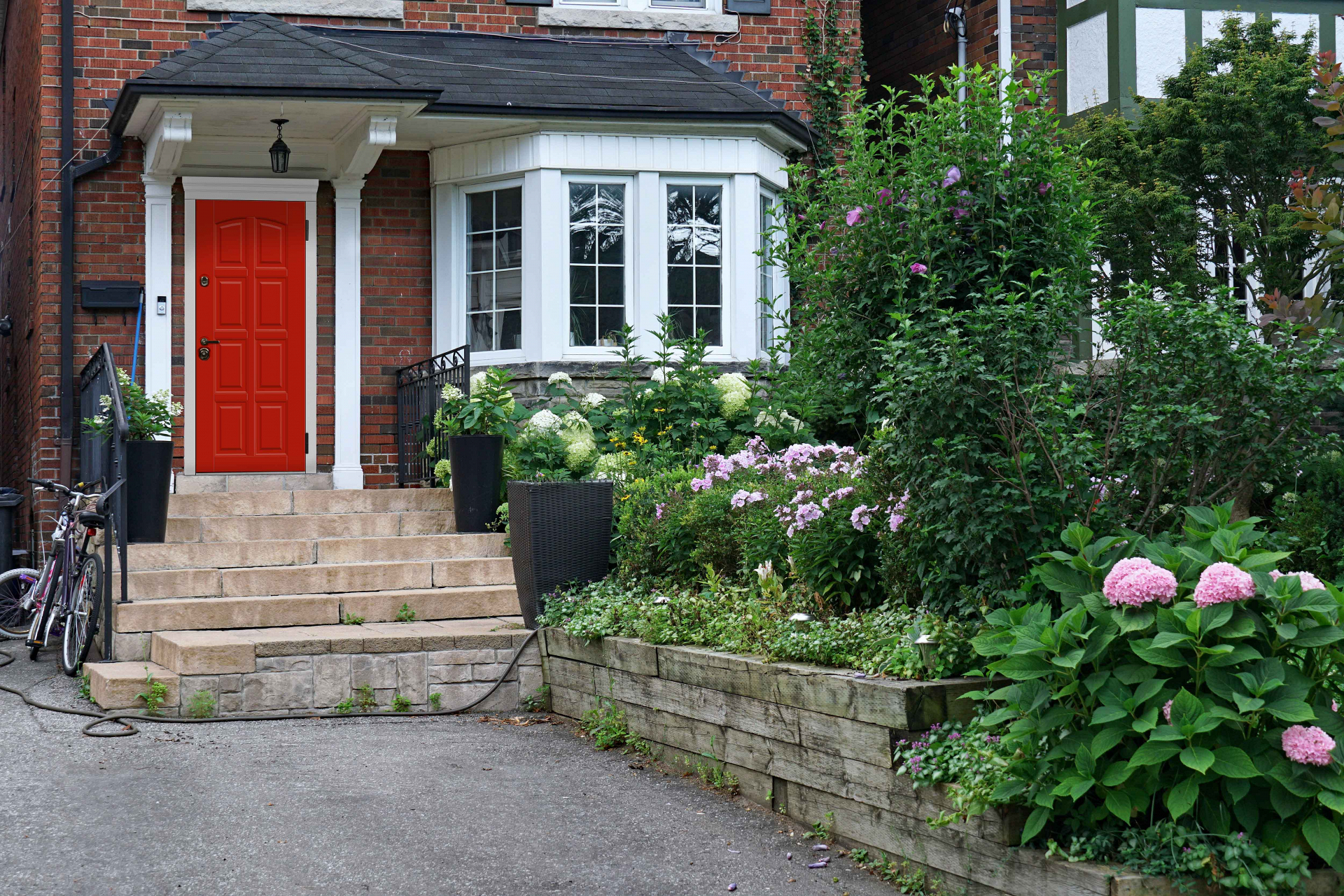 Модель «Альто» — входная дверь в дом с отделкой&nbsp;SteelLak®