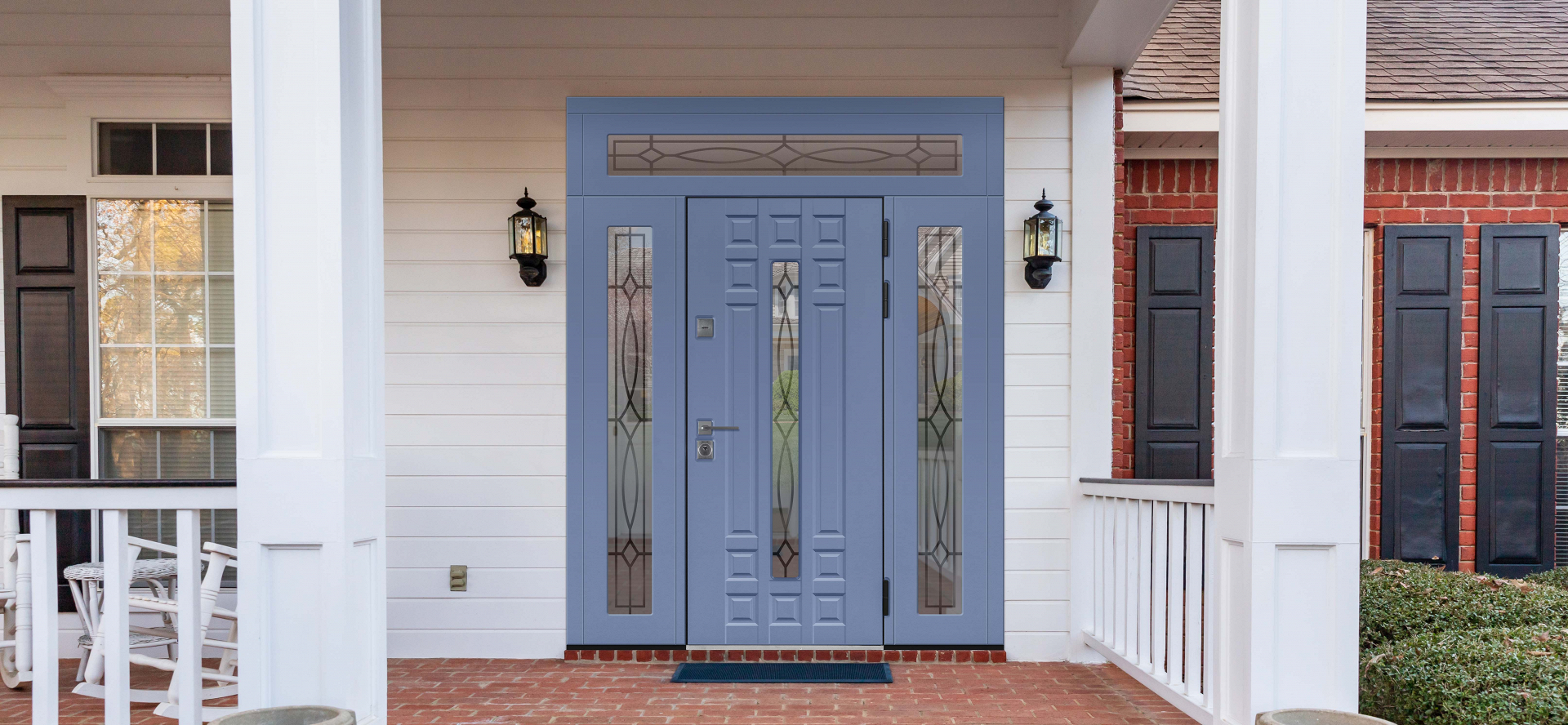 Голубая дверь в дом для широкого дверного проема