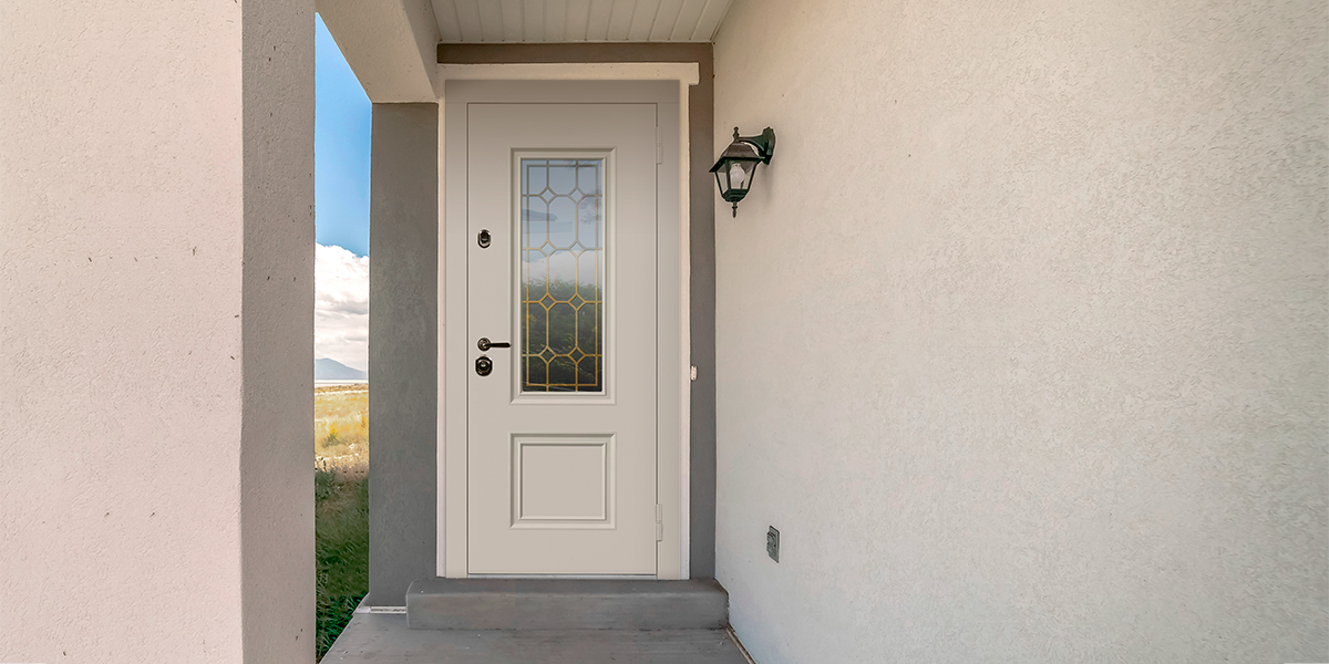 Входная дверь цвета слоновой кости