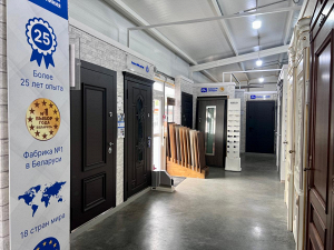 Бренд-секция «Стальная линия» = ул. Авиаторов, д. 16, пав. №74,75,76 (рынок «Казачий»)