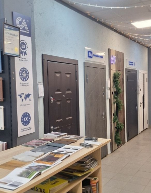 Бренд-секция «Стальная линия» = пр-т Победы, д. 14