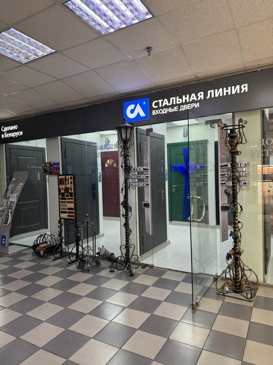 Фирменный салон «Стальная линия» = ул. Северная, д. 320 (ТК «Южно-российский центр дверей и напольных покрытий», эт. 3, пав. №366, 367)