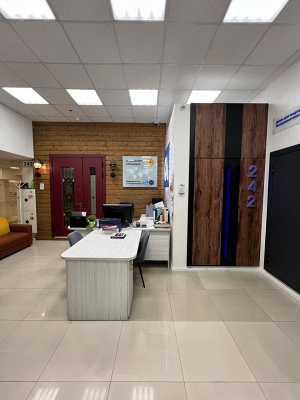 Фирменный салон «Стальная линия» = ул. Новолитовская, д. 15Д (МЦ «Аквилон», эт. 2, секция 242)