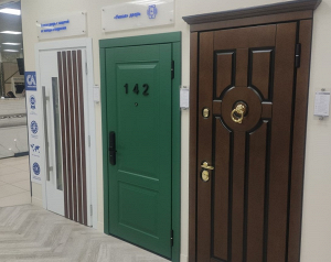 Бренд-секция «Стальная линия» = ул. Российская, д. 142